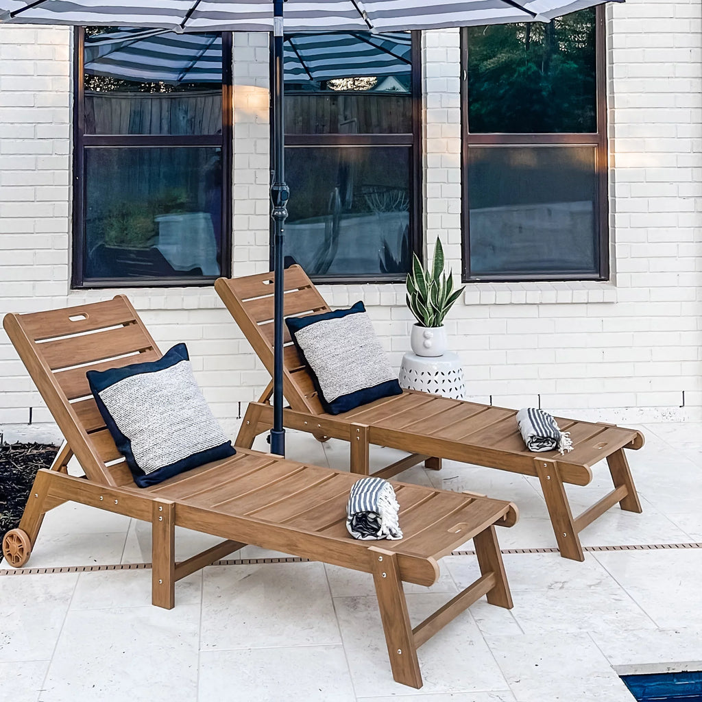 Brown Weather Resistant Poly Resin Chaise Lounge Chair with Wheel U773