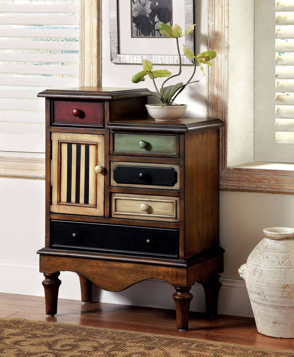 Accent Chest J856630