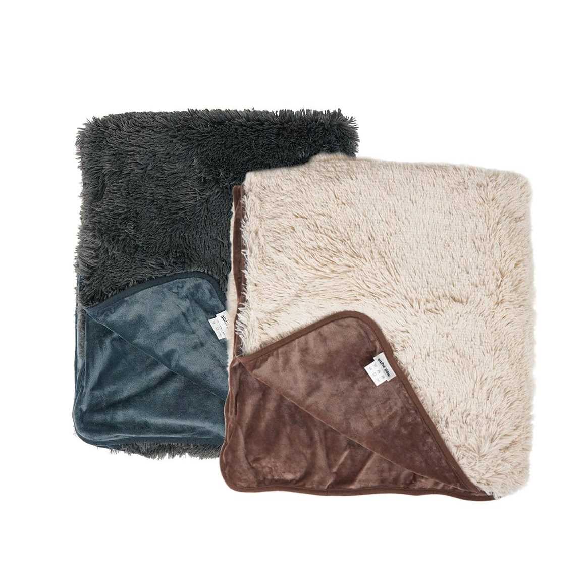 Throw Blanket A482501