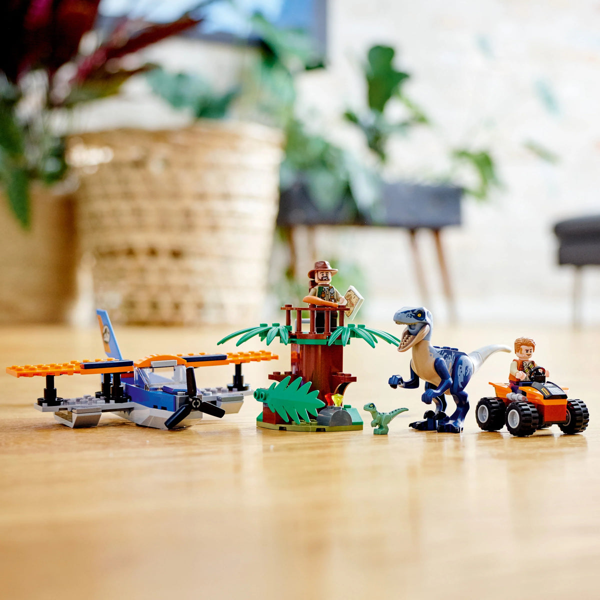 Jurassic World Dinosaur Building Set 101 Pieces A6830