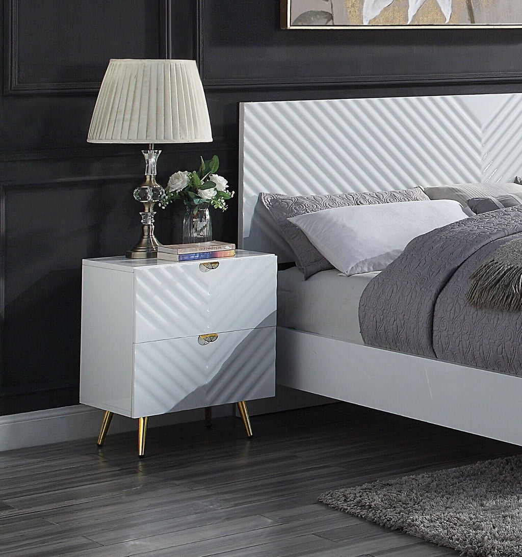 Eastern King Size 3pc Bedroom Furniture Set U1654
