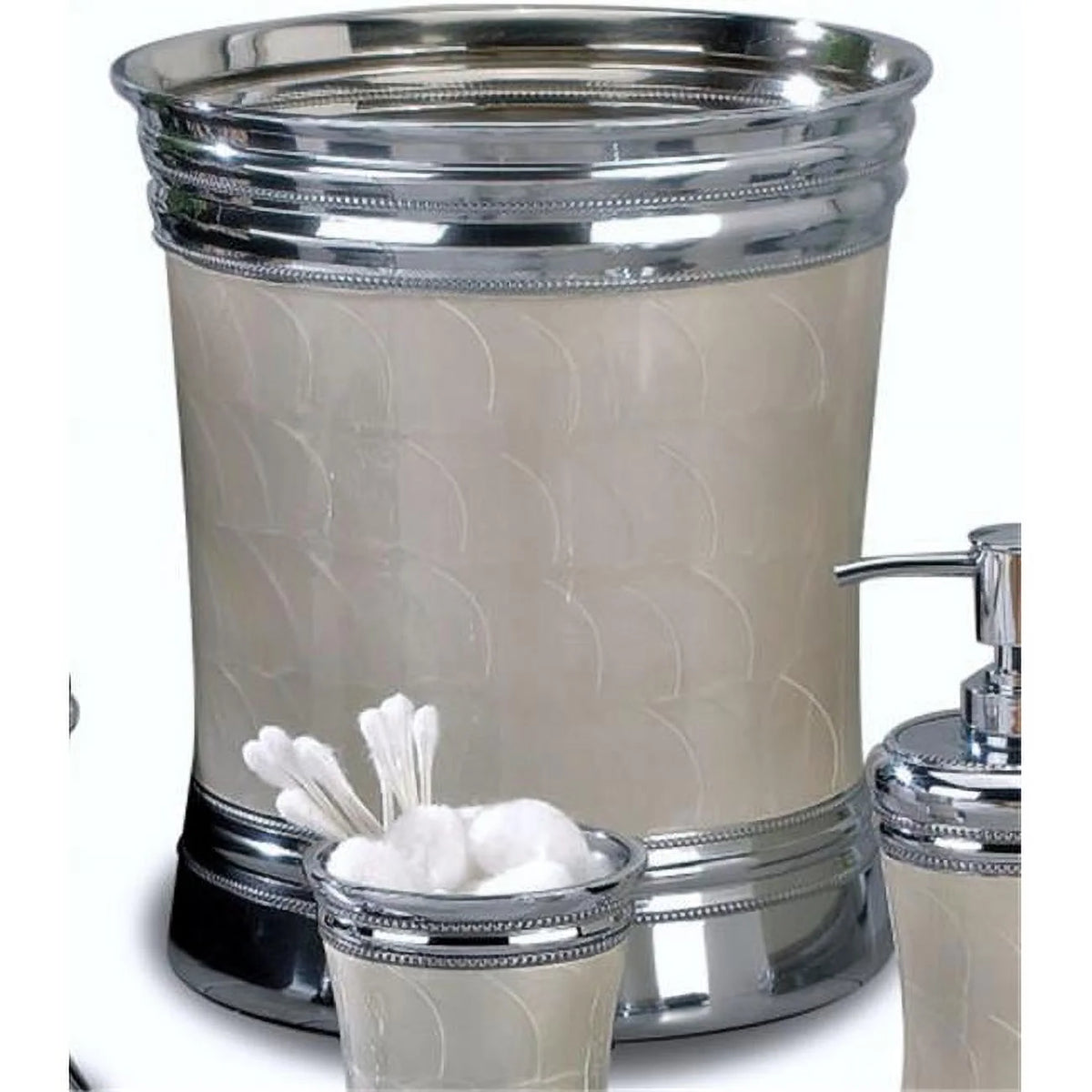 8 Quart Wastebasket Pack of 3 S5019