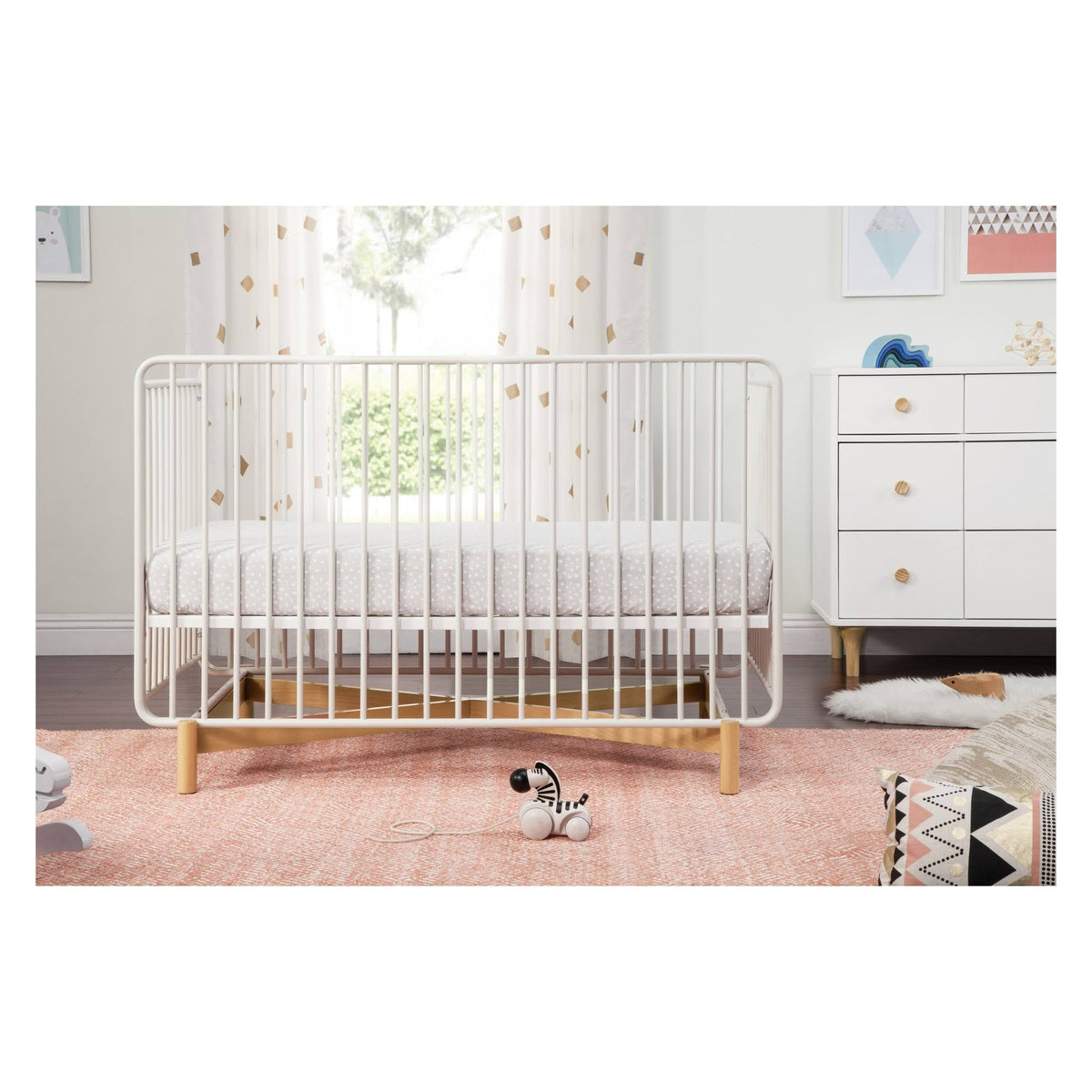 Metal Crib with Toddler Bed Conversion Kit Y8226