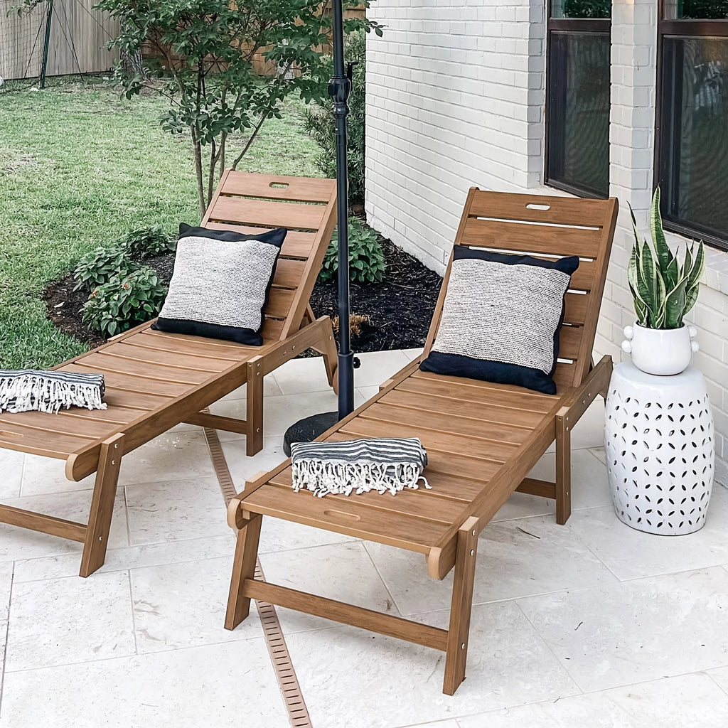 Brown Weather Resistant Poly Resin Chaise Lounge Chair with Wheel U773